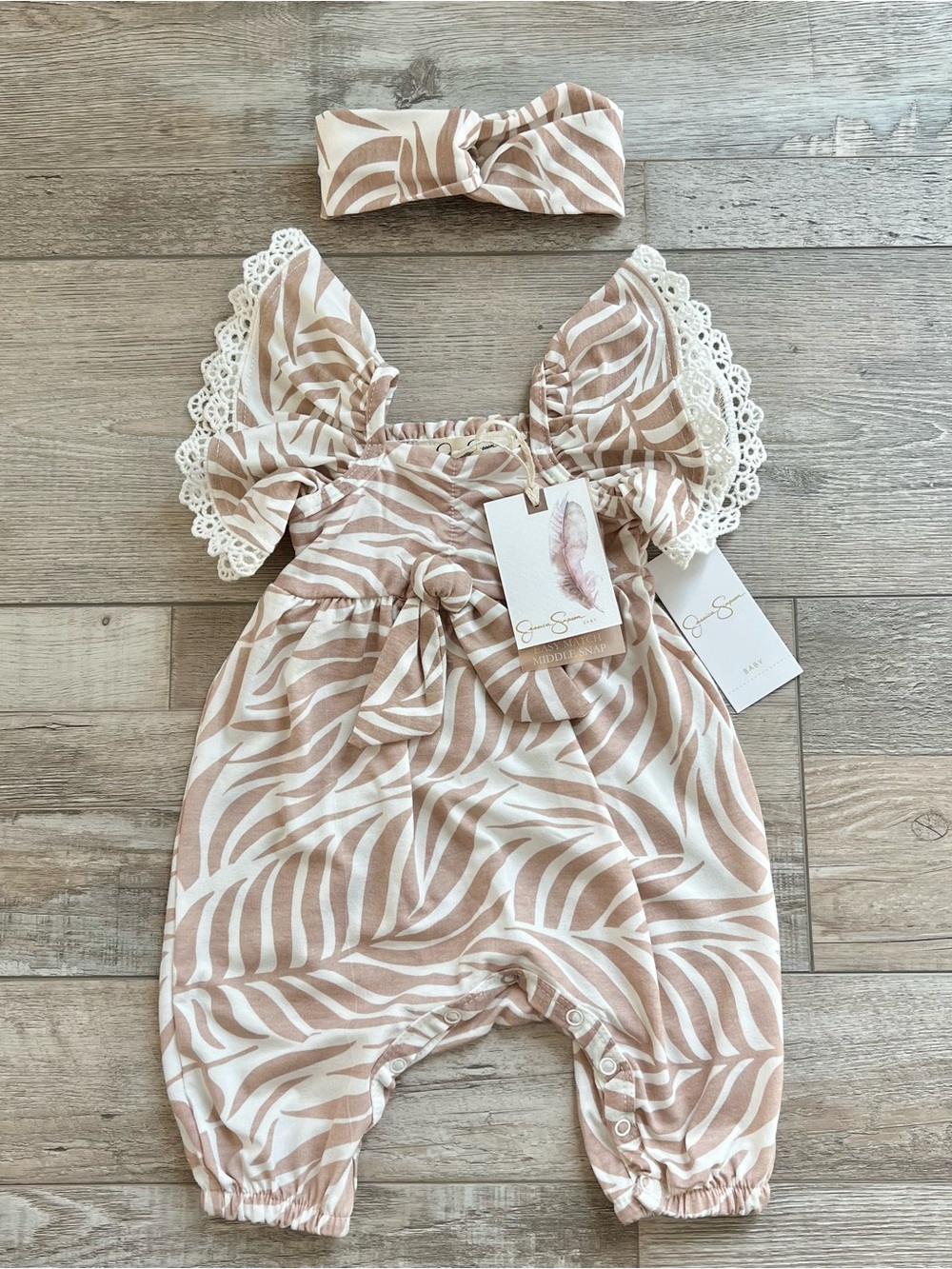 NWT Jessica Simpson Girls Taupe Palm Romper and Headband Set Size 0/3 Months